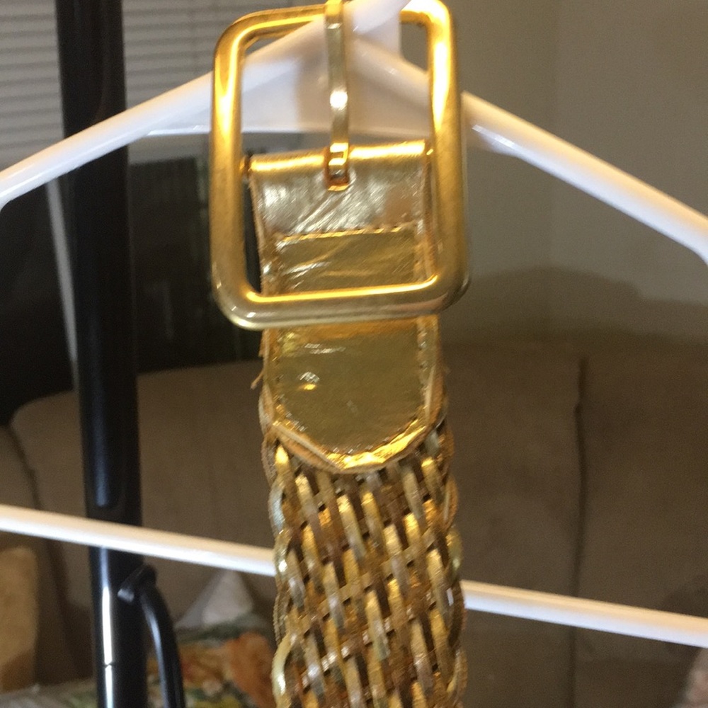 Belts - Picture 5 of 8